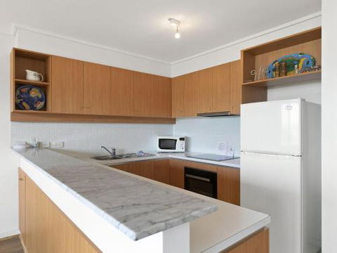 APARTMENT 26 PACIFIC APARTMENTS Walk To Town - Accommodation Bookings 3