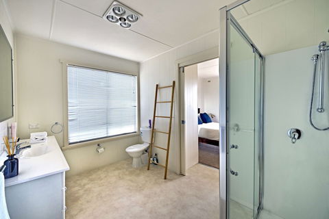 Waders - Accommodation Bookings 4