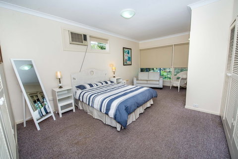 Shoal Bay Avenue Unit 3 / 7 - Accommodation Bookings 2