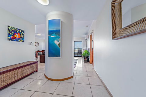 Ambience Of Airlie - Airlie Beach - Accommodation Bookings 0