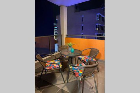 ARENA RESORT STYLE EXEC FREE NETFLIX WIFI WINE - Accommodation Bookings 1
