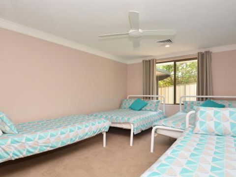 Fishing Point Shores - Accommodation Bookings 6