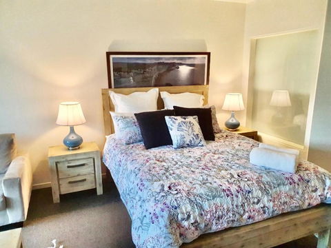 FAMILY ISLAND GETAWAY BEACHFRONT APARTMENT - Accommodation Bookings 5