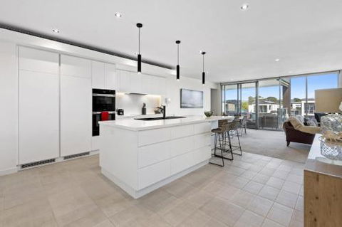 MARINA VIEW - Accommodation Bookings 5