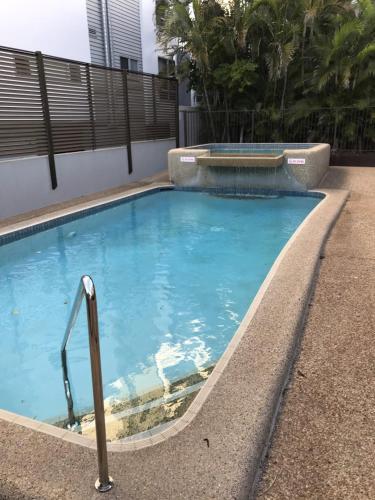 RENTAL: All $ InclusiveTidy Renovated Studio Apartment On The StrandPool - Accommodation Bookings 6