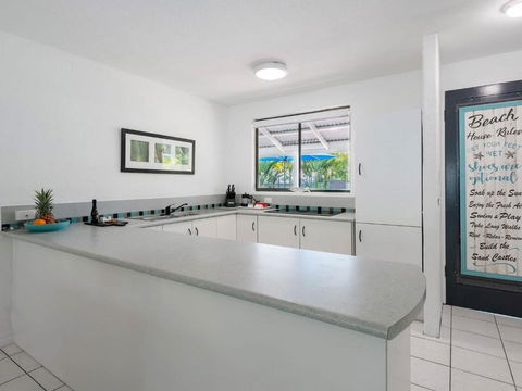 Absolute Beachfront - Accommodation Bookings 2