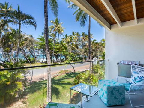 Absolute Beachfront - Accommodation Bookings 5