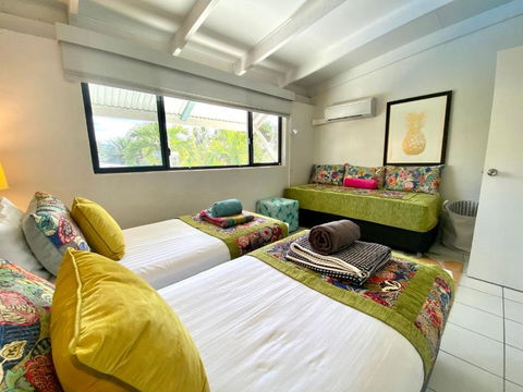 Absolute Beachfront - Accommodation Bookings 6