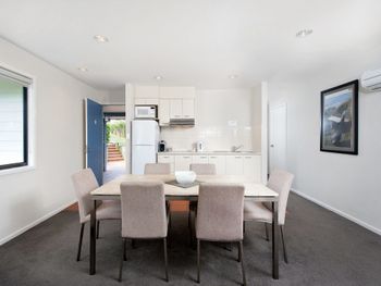Flagship Villa 111 Horizons Golf Club - Accommodation Bookings 2