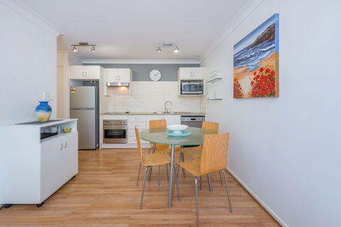 Beach Club 18 Nelson Bay - Accommodation Bookings 2