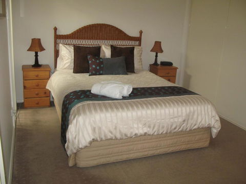 The Villa Kyabram - Accommodation Bookings 6
