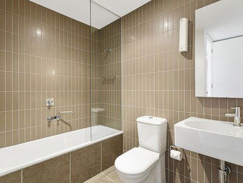 DREW Stay On St. Andrews Top Rated Golf Course - Accommodation Bookings 6