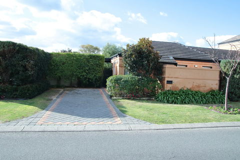 Azalea Villa - Accommodation Bookings 4