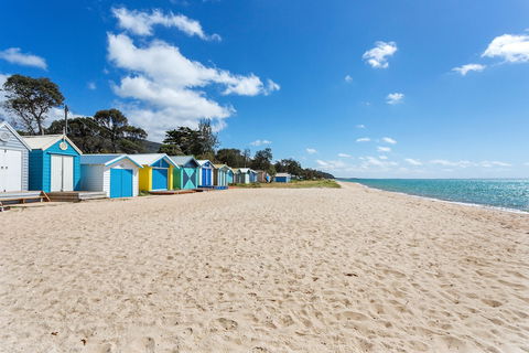 DROMANA Walk To Beach & Shops. Table Tennis + Netflix - Accommodation Bookings 0