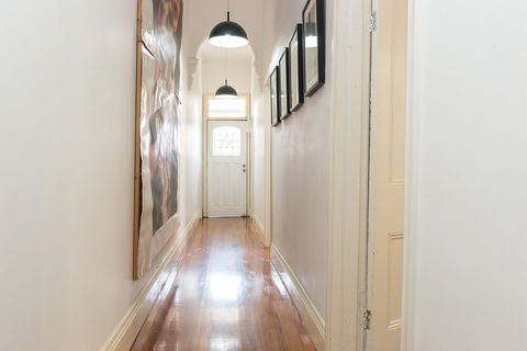 HUNTER In The Heart Of Collingwood Fitzroy - Accommodation Bookings 1