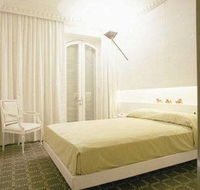 Lotel Hotel - Accommodation Bookings