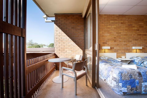 Villa Noosa Hotel - Accommodation Bookings 3