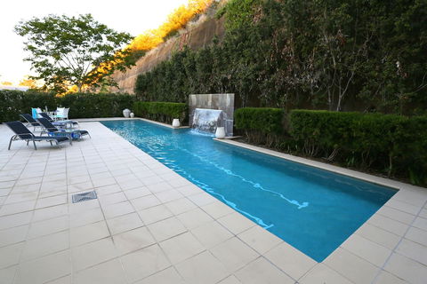 Springfield Lakes Boutique Hotel - Accommodation Bookings 1