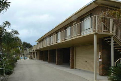 Allambi Holiday Apartments - Accommodation Bookings 3
