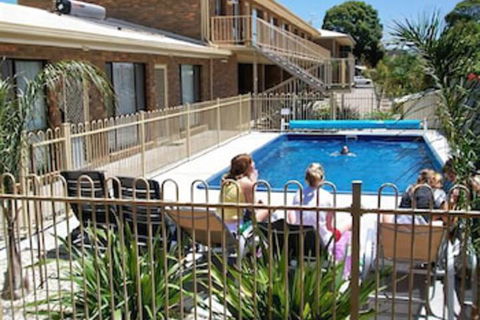 Allambi Holiday Apartments - Accommodation Bookings 6