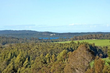 Karma Chalets - Accommodation Bookings 6