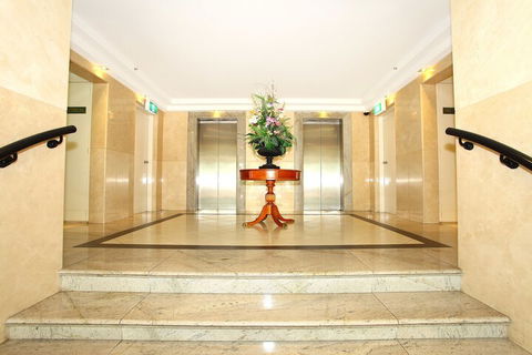 Waterways Luxury Apartments - Accommodation Bookings 6