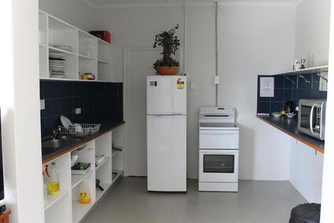 Tin Can Bay Backpackers - Accommodation Bookings 2