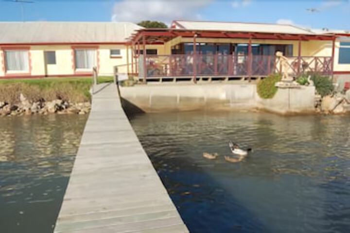 Meningie SA Accommodation Bookings