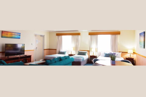 White Lace Motor Inn - Accommodation Bookings 3