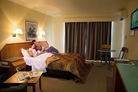 White Lace Motor Inn - Accommodation Bookings 4
