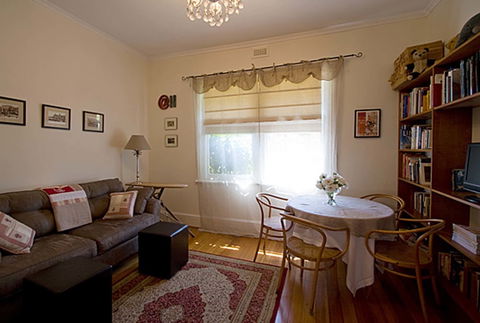 At Eleven - Accommodation Bookings 2