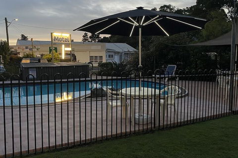Bucketts Way Motel And Restaurant - Accommodation Bookings 4