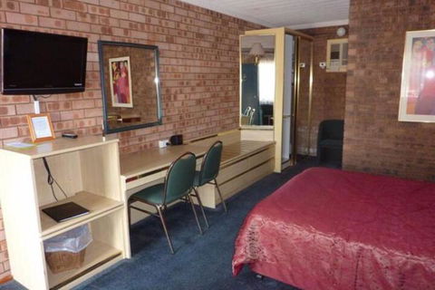 Countryman Motor Inn - Accommodation Bookings 2