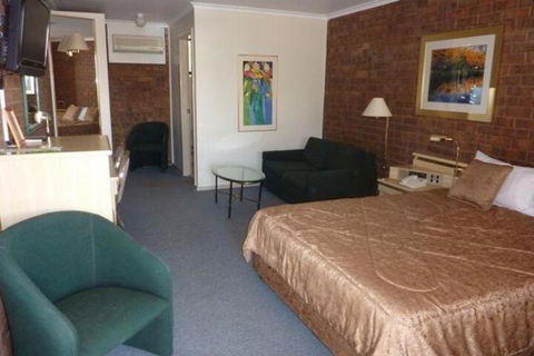 Countryman Motor Inn - Accommodation Bookings 3