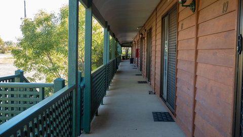 Deniliquin Country Club Motor Inn - Accommodation Bookings 0