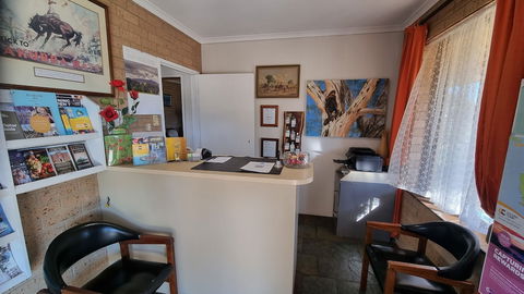 Lone Pine Motel - Corowa - Accommodation Bookings 3