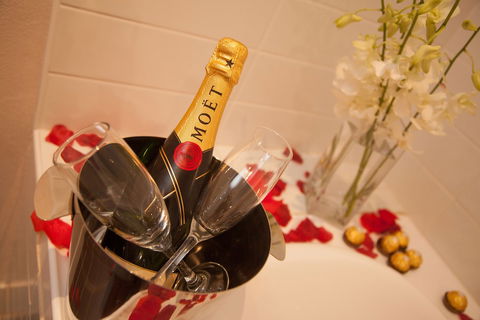 Wine Country Motor Inn - Accommodation Bookings 3