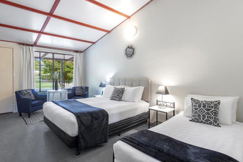 Dartmouth Motor Inn - Accommodation Bookings 1