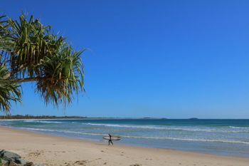 Pacific Royale Holiday Apartment 313 - Accommodation Bookings 3