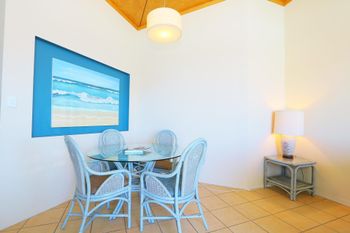 Pacific Royale Holiday Apartment 313 - Accommodation Bookings 4