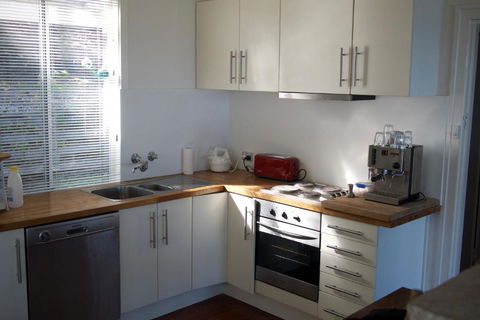 Loutit Views - Accommodation Bookings 4