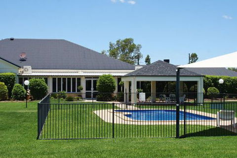 Mas Country Roma Explorers Inn Roma - Accommodation Bookings 1