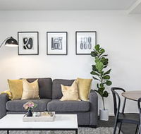 CANBERRA CHIC-Hosted by L'Abode - Accommodation Bookings