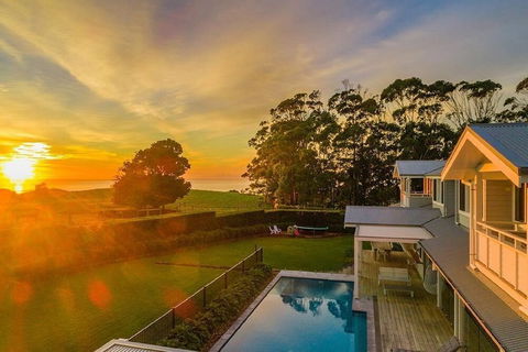 Your Luxury Escape - Trig Point - Accommodation Bookings 1