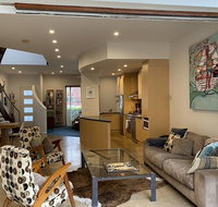 315 West St. Kilda 3 Bedroom House - Accommodation Bookings