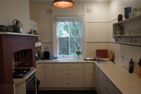 Wimbeldon - Accommodation Bookings 3