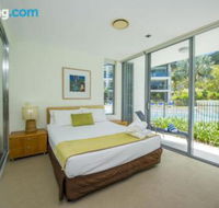 Blue on Blue Apartment 1011 - Accommodation Bookings