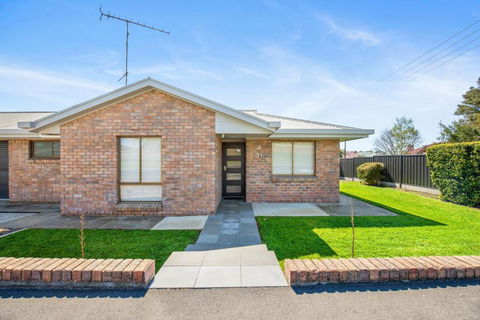 City Four Apartment - Accommodation Bookings 6