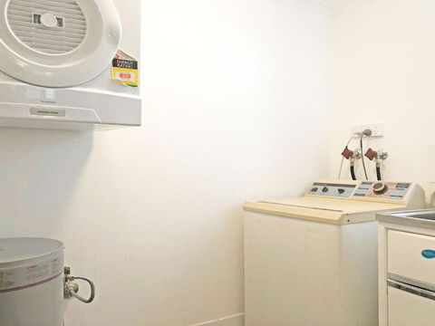 15 The Poplars 34 Magnus Street Great Complex With Pool & Close To Town - Accommodation Bookings 1