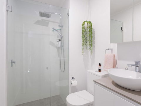 68 Bay Parklands 2 Gowrie Ave Aircon Pool Tennis Court Communal Spa - Accommodation Bookings 1